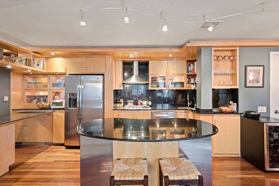 3 Bedroom, 2 Bathroom in Tribeca, UNDER 2.35mil at the Reade House