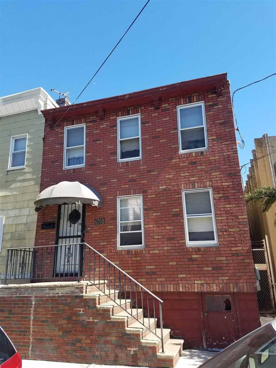 Welcome home to this start up 1 family home - 2 BR New Jersey