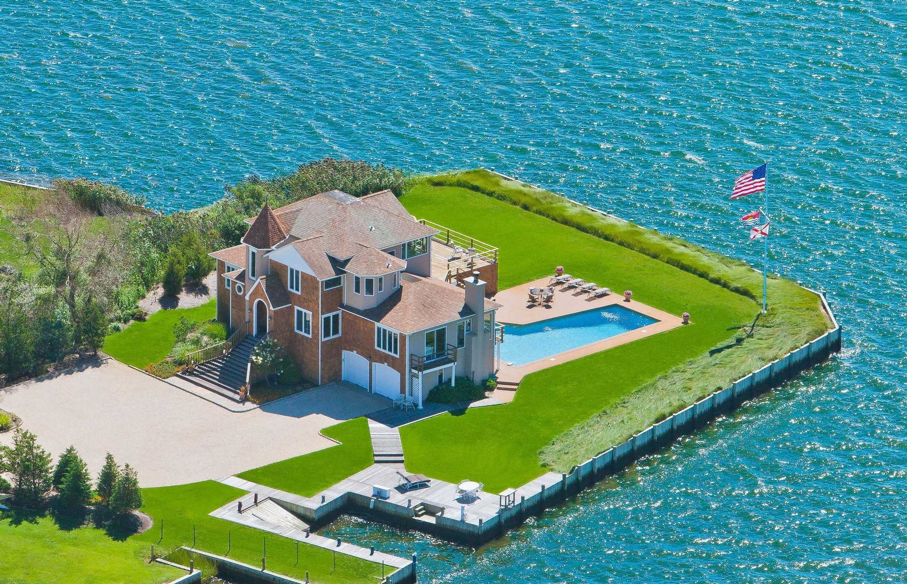 SUMMER ON THE WATER