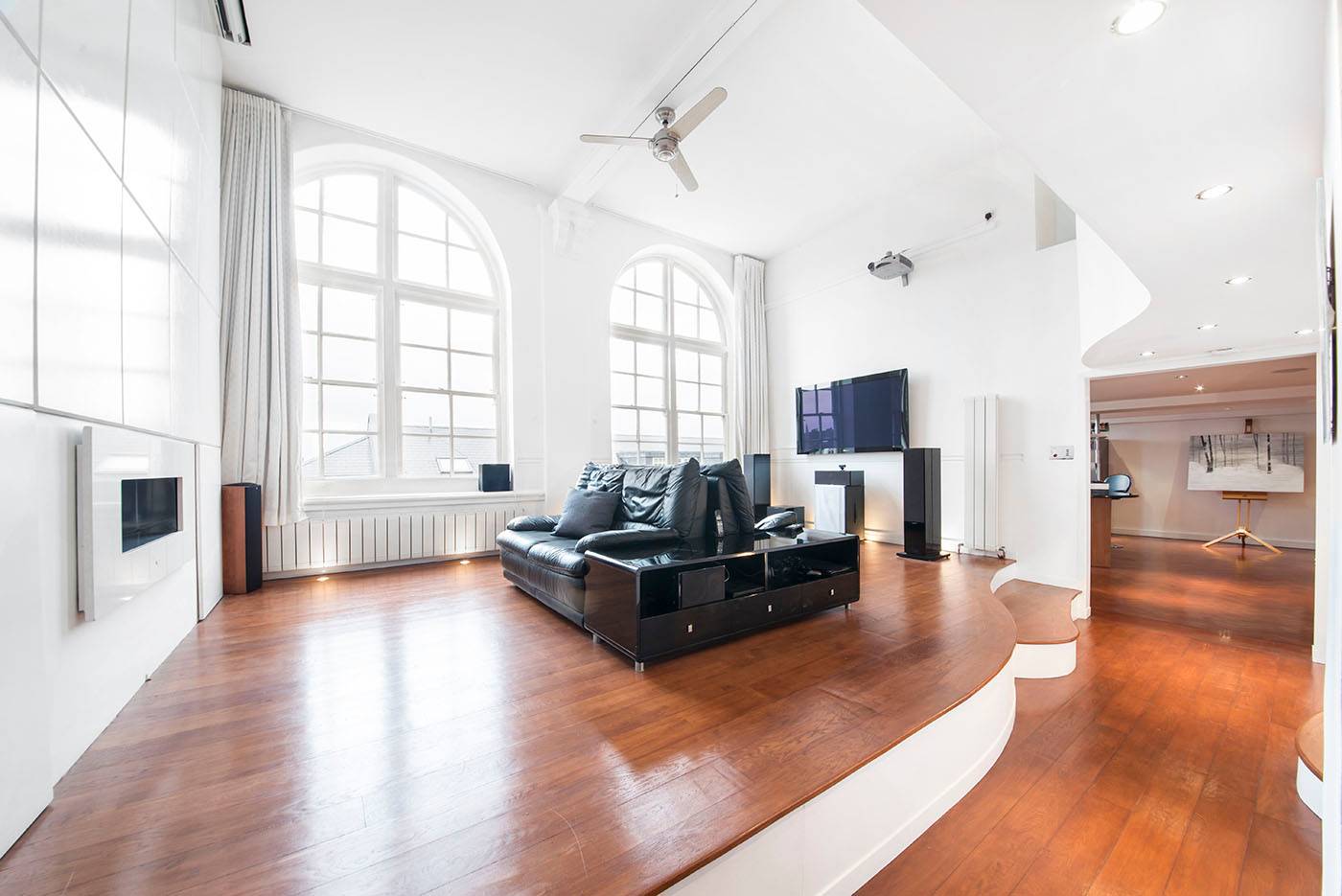 Lateral 2 Bedroom Loft Apartment in Brixton