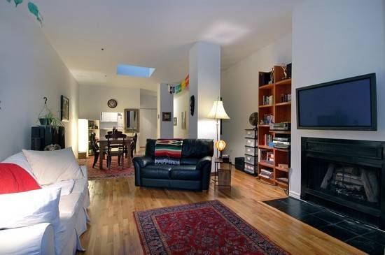 WEST VILLAGE/MPD - HUGE 2 BDR. OUTSTANDING LOCATION LUXURAY BUILDING, GYM, LAUNDRY, HI LINE