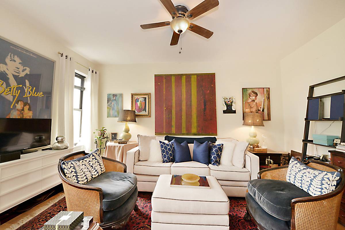 JUST LISTED*** RARELY AVAILABLE SUN-FLOODED PRE-WAR 1 BEDROOM**WASHINGTON HEIGHTS***PARK VIEWS