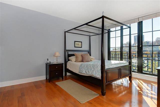 Hoboken | 4BED/2.5BATH Waterfront Condo