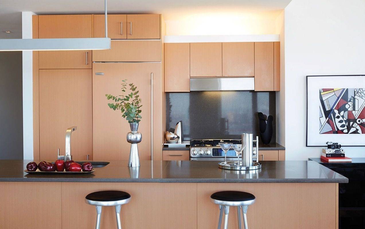 Massive One Bedroom Apartment in Architecturally Brilliant FiDi Building