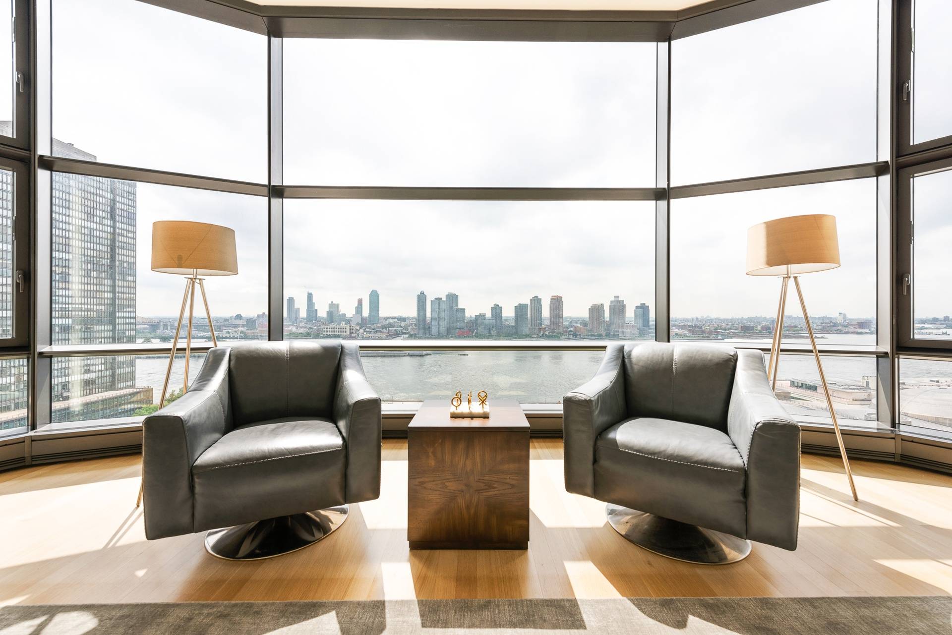 50 UNITED NATIONS PLAZA CONDO RENTAL 3 BEDS 3.5 BATH  W/ FABULOUS RIVER VIEWS