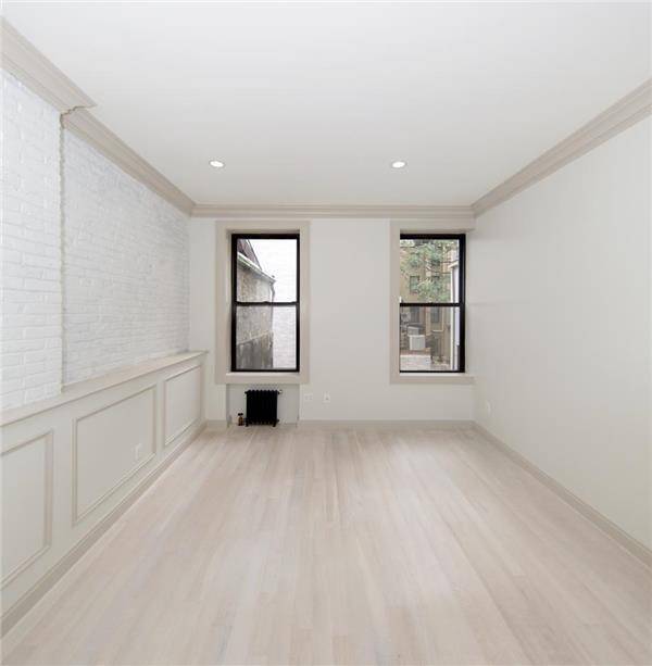 Brand New Luxury 2 Bedroom, 2 Bathroom Residence with a Large Private Terrace
