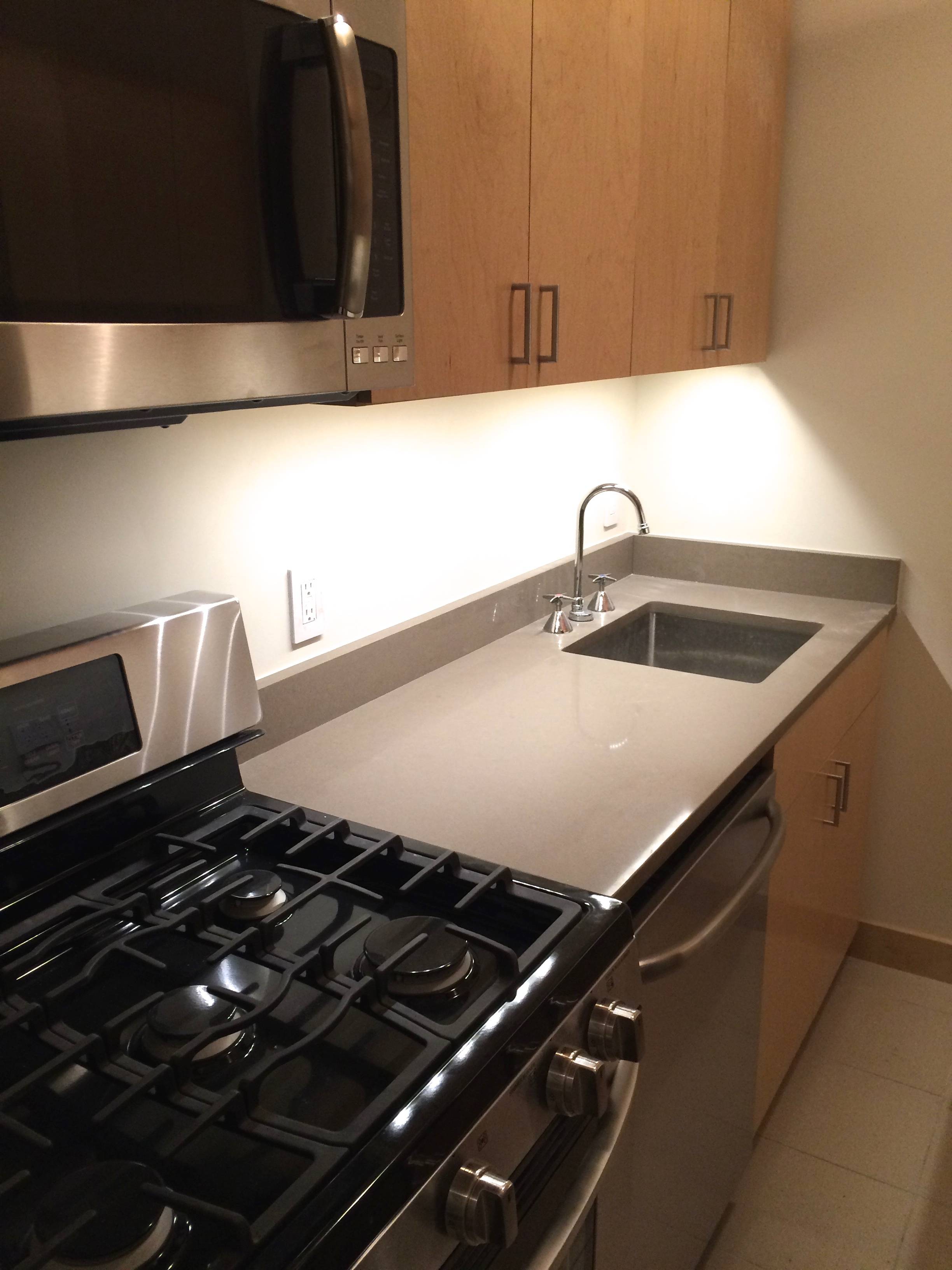 Gut Renovated Best Midtown West $3050 No Fee