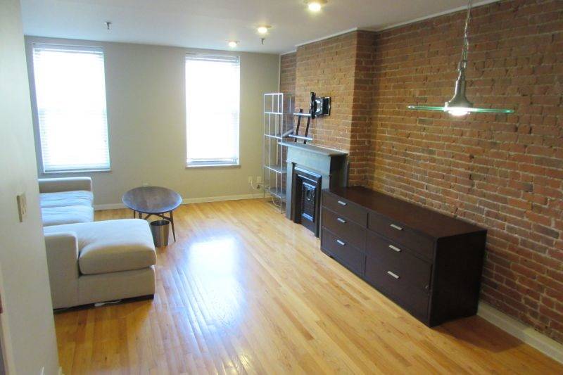 Beautiful 2 bedroom condo located in the heart of Hoboken