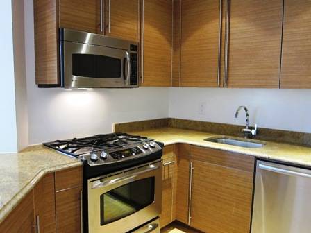 LOFT LIKE 2 BED 2 BATH ON PRIME W 70'S BLOCK!  PS 199 !