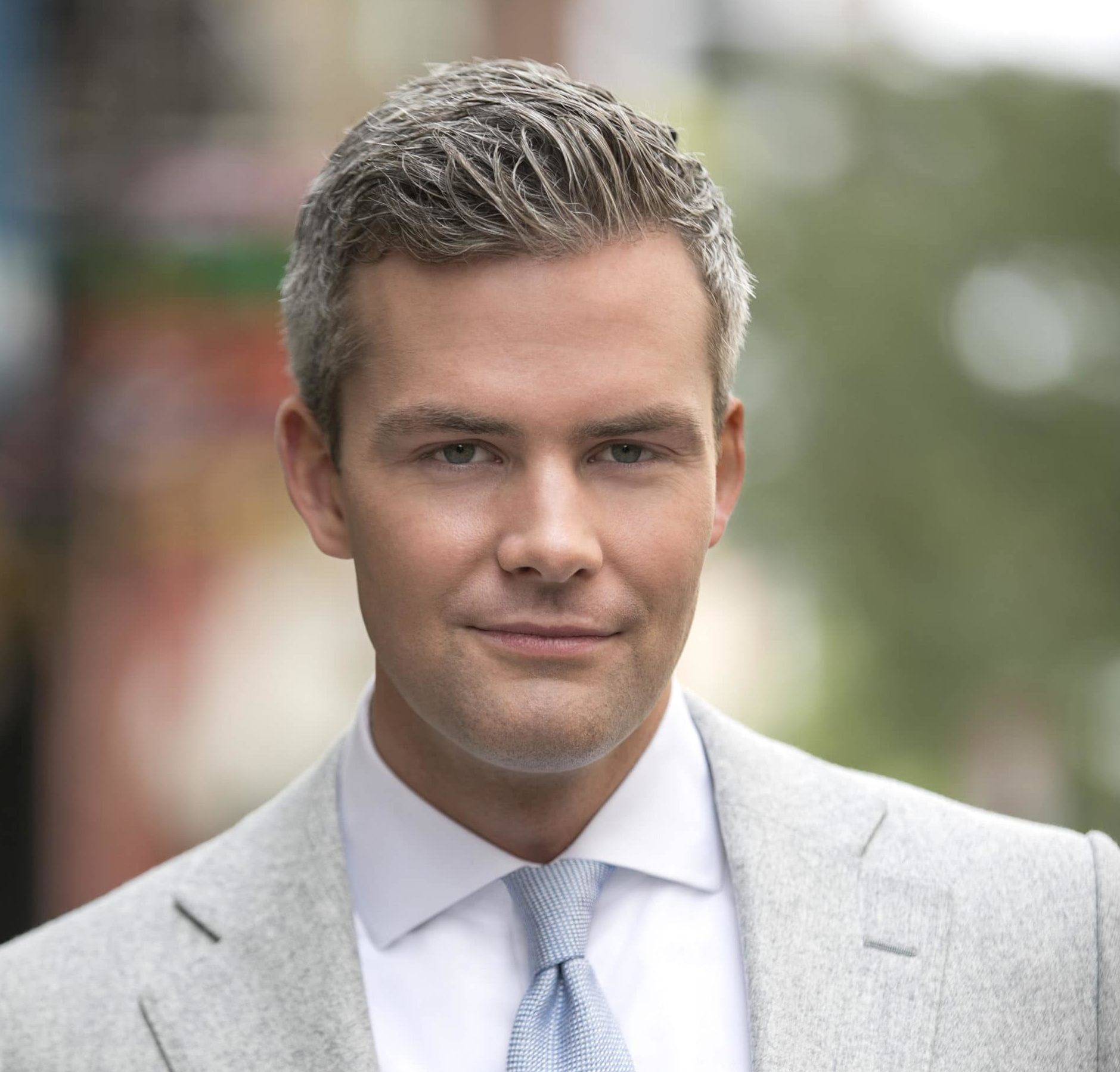 Ryan Serhant teams up with Art Battles and the non-profit organization