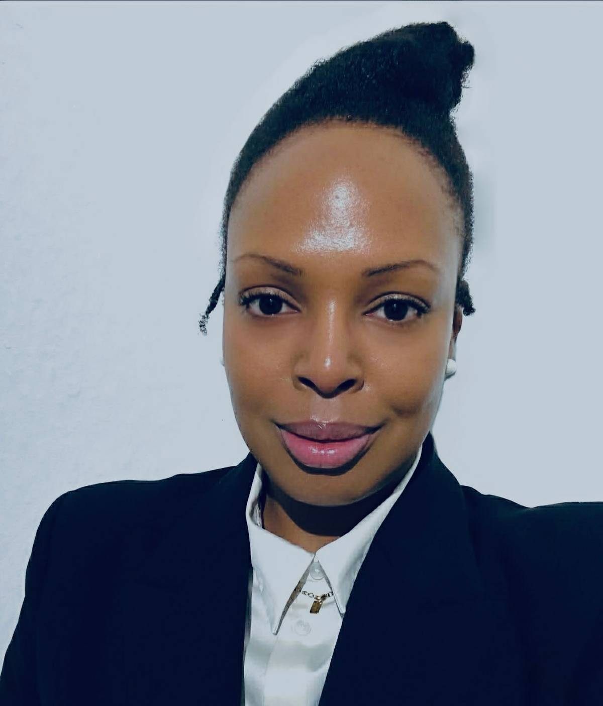 Marie-Elodie Farnolle