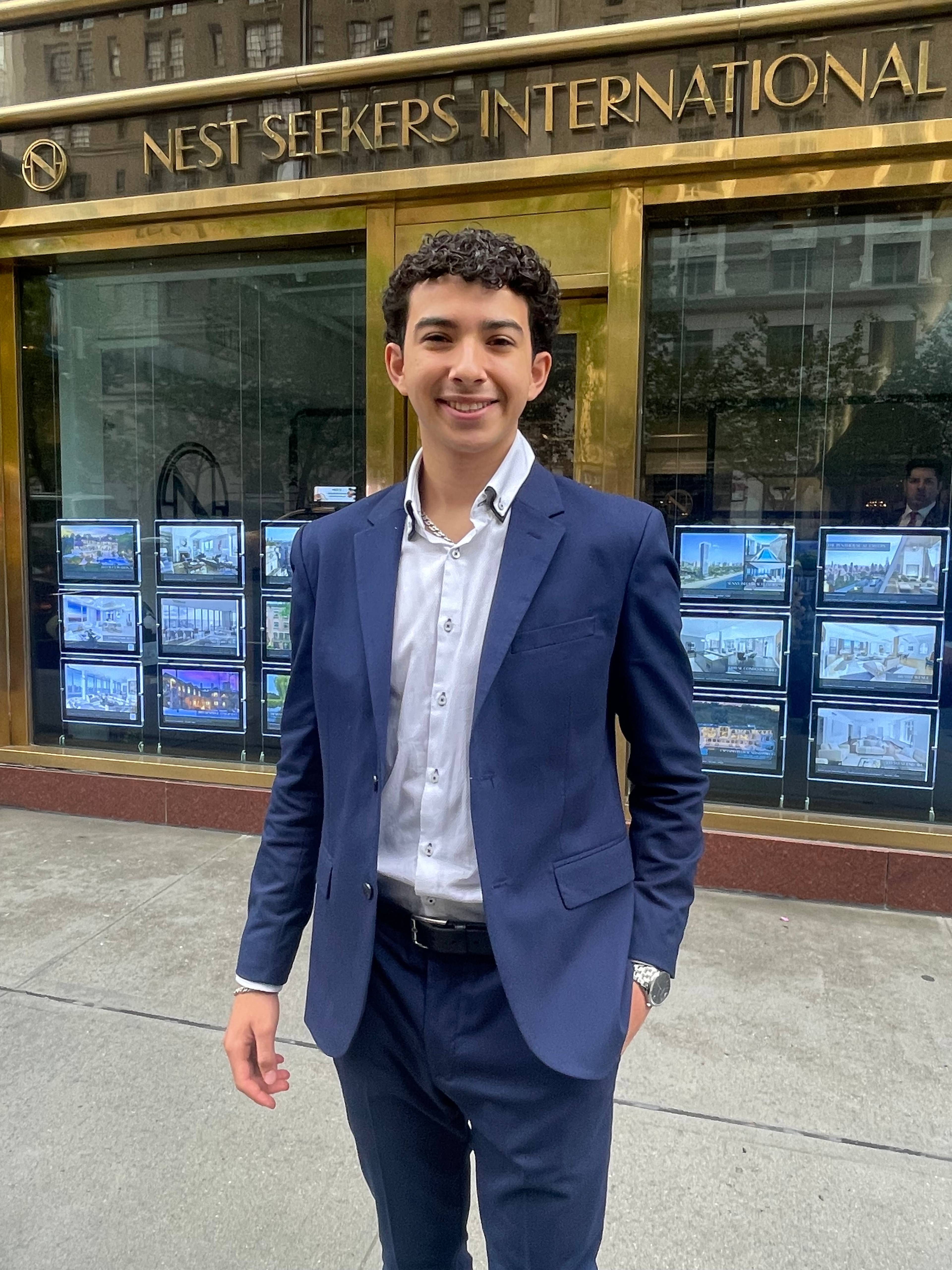 Carlos Vazquez Licensed Real Estate Agent Licensed as Carlos