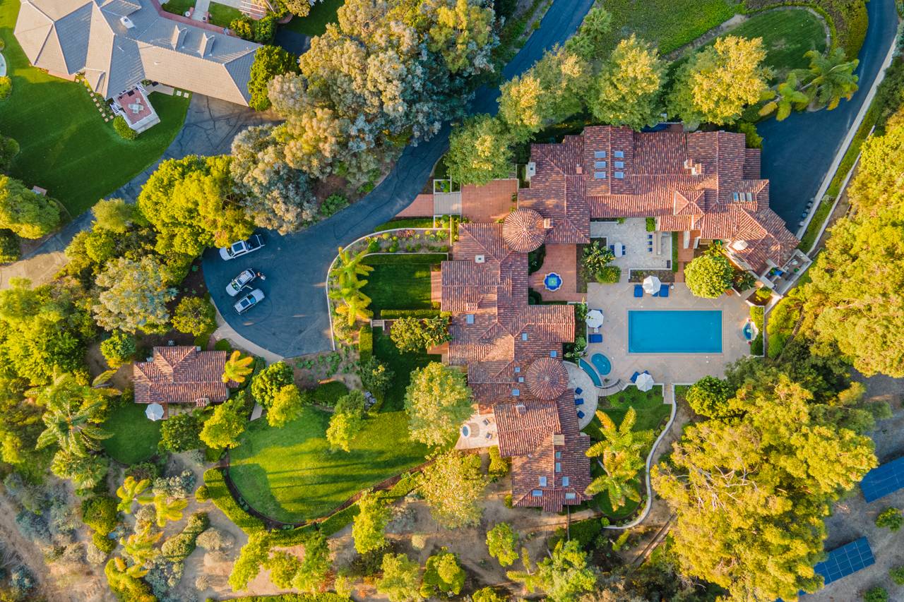 PRIME LOCATION RANCHO SANTA FE COMPOUND IN PRESTIGIOUS COVENANT OVERLOOKING RANCHO SANTA FE GOLF CLUB