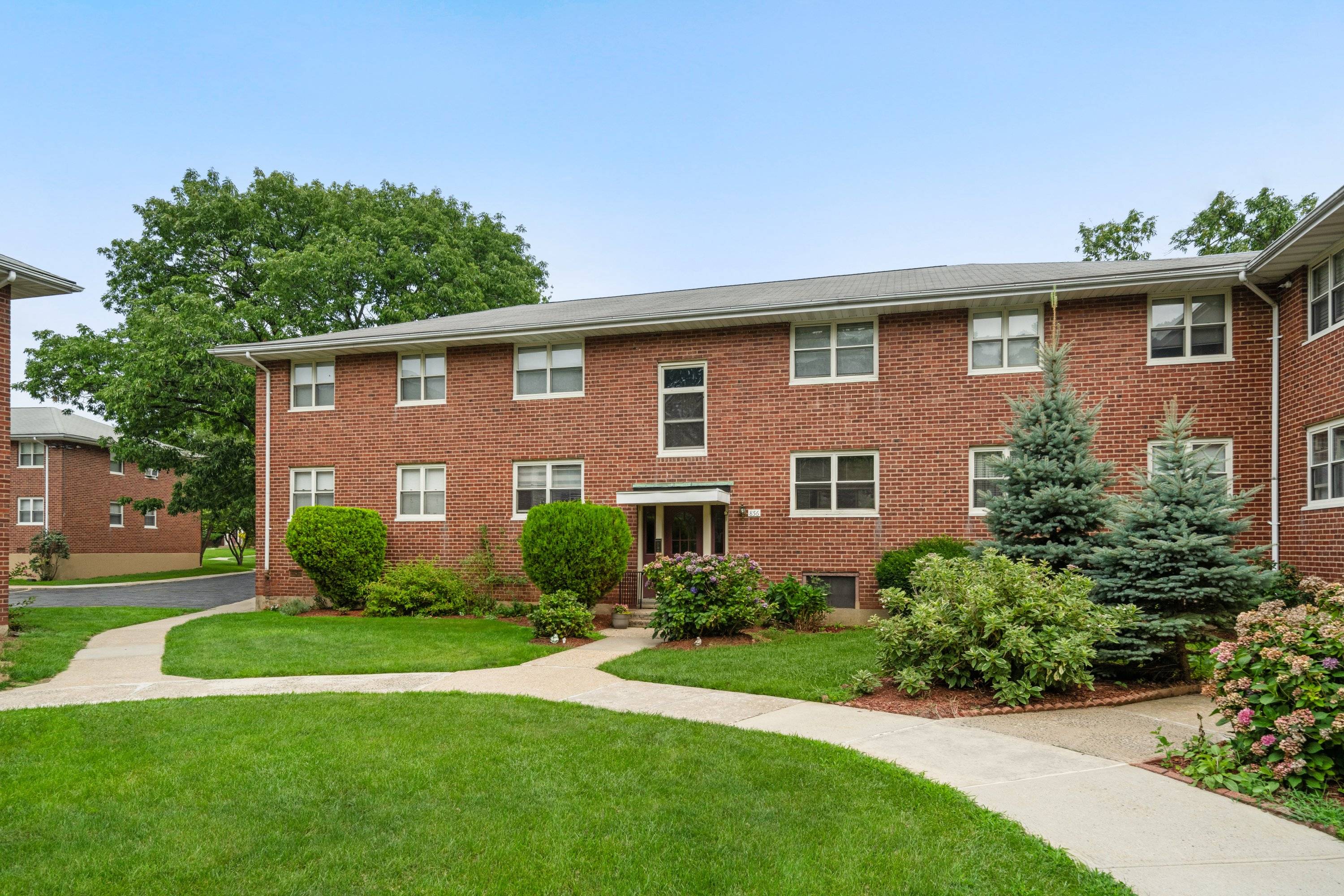 856 PALISADE AVE APT 2D - ELEVATED WESTCHESTER LIVING