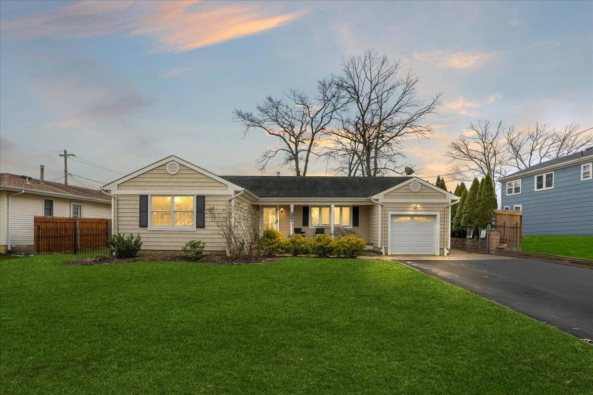 RENTAL IN THE HEART OF HERBERTSVILLE