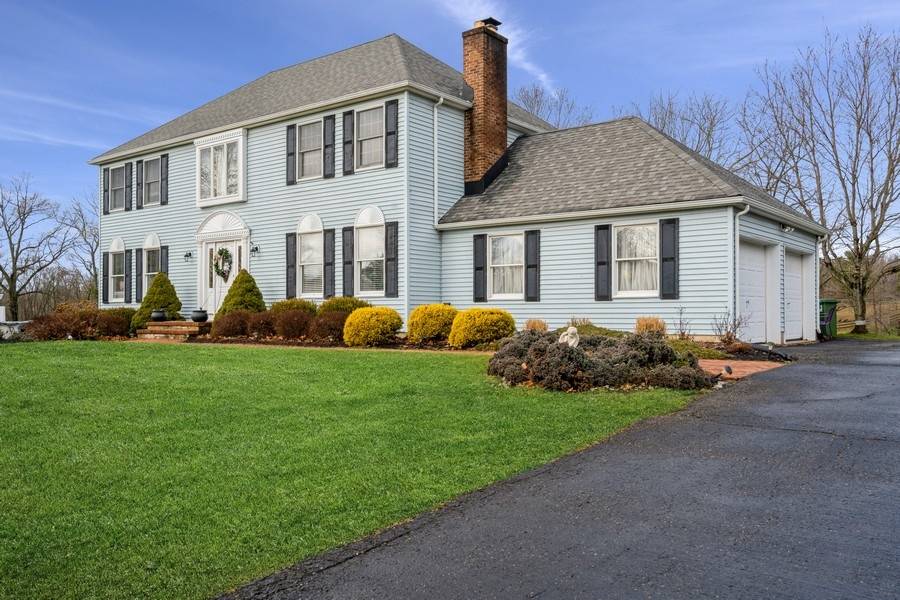 Countryside Colonial Retreat
