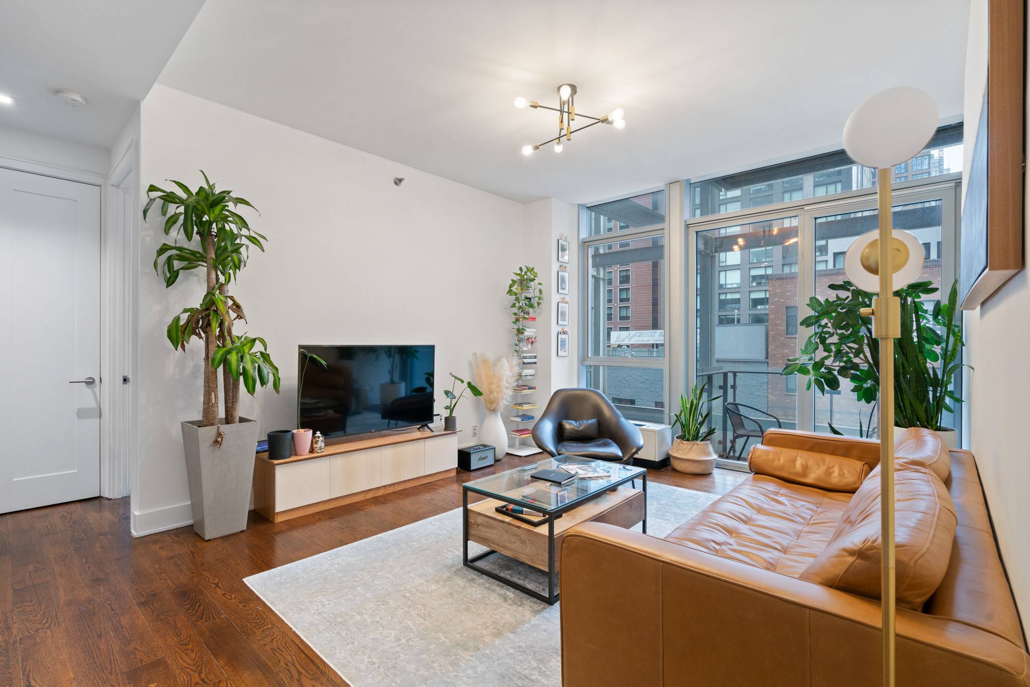 Vere condominium - convertible 2 bedroom - Court Square Long Island City