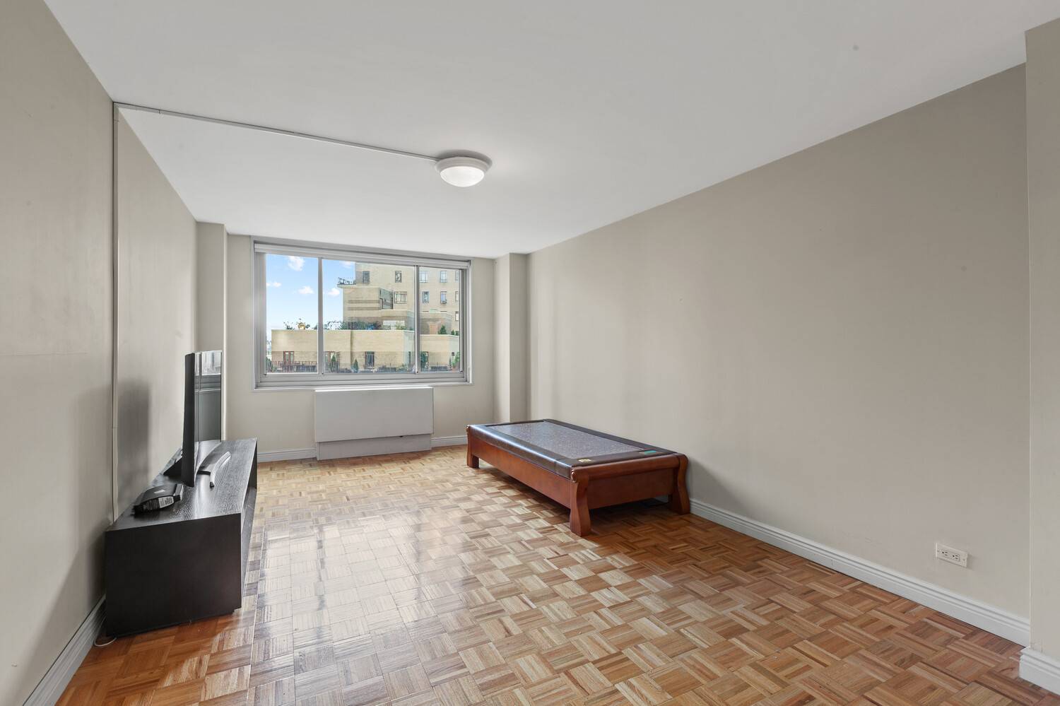 Heart of Lincoln Square 1Bedroom Rental