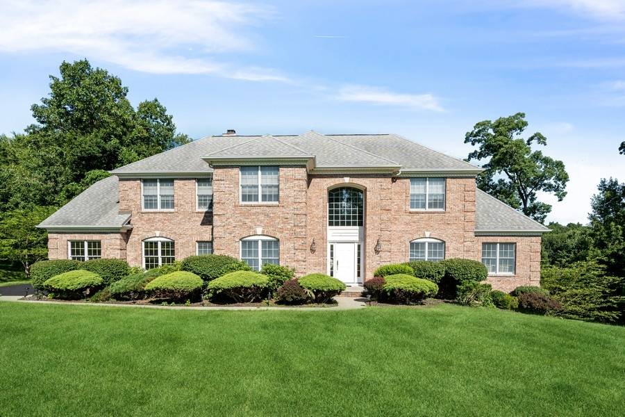 Skyview Estate Mansion!