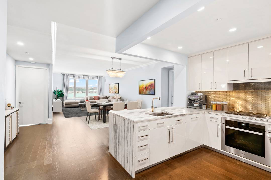 Spacious 2 Bedroom 2.5 Bathroom with Direct River Views at One Riverside Park!