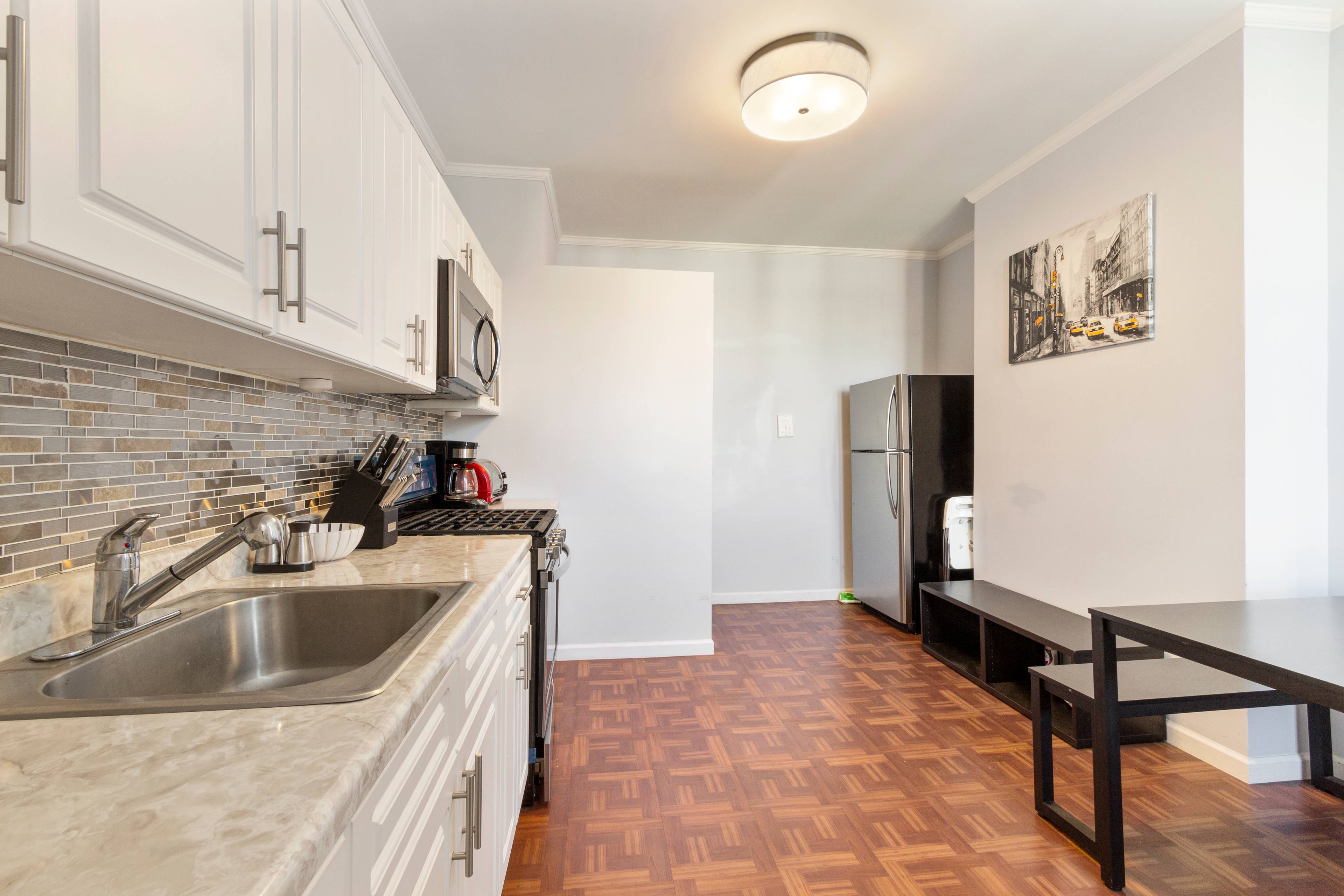 No Fee, 3BR/1BA Bright & Newly Renovated unit in LIC Building!