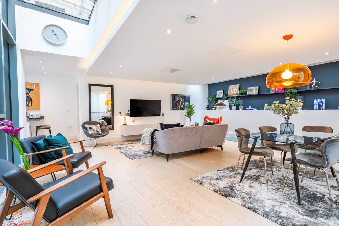 Three Bedroom Duplex Overlooking Lincoln's Inn Fields, WC2