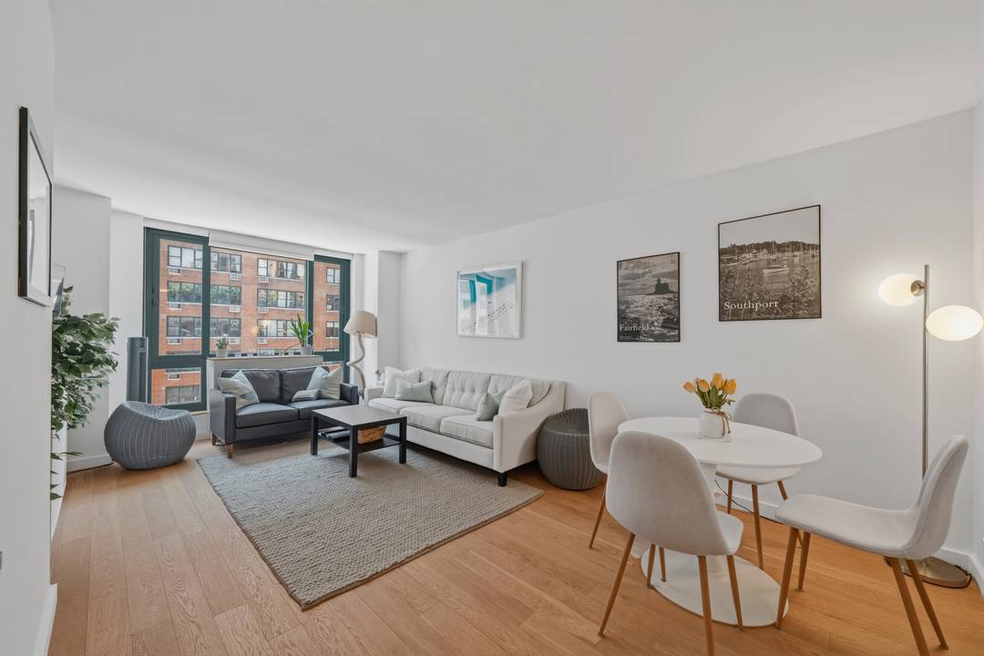 South-facing 1 Bed 1 Bath | Union Square | For Sale