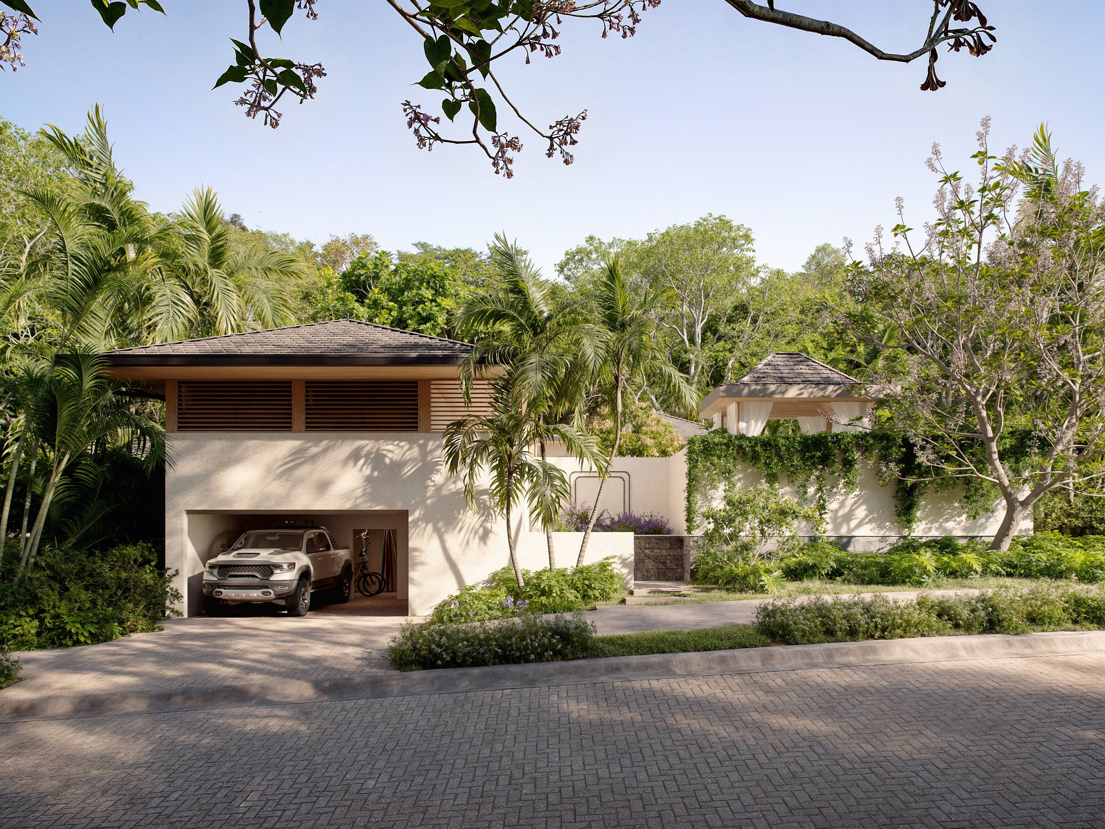 Casa Halaman - Luxury courtyard villa in gated community in Tamarindo 100m from the ocean