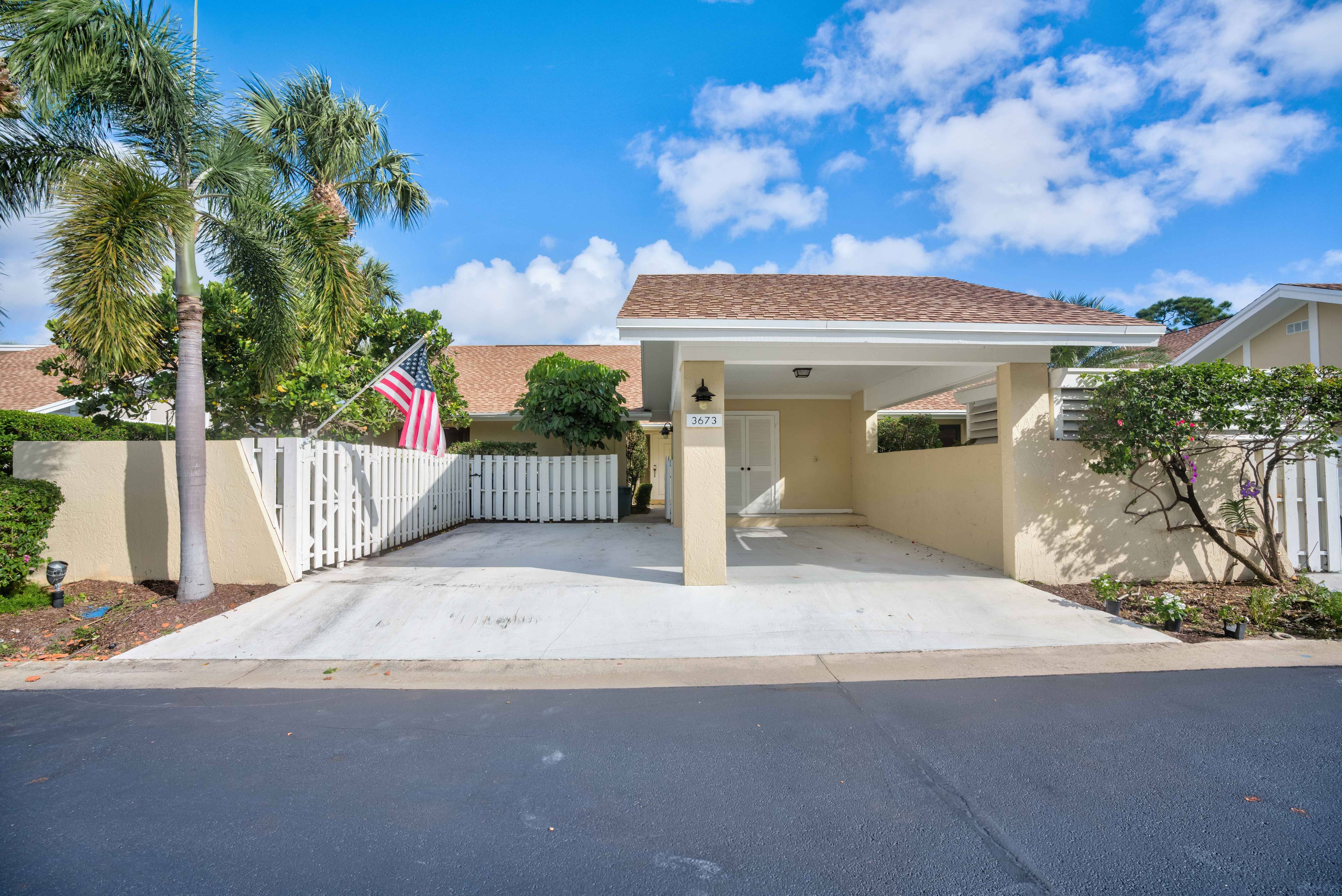 2 Bedroom, 2 Bath with Lake View in Jupiter, FL