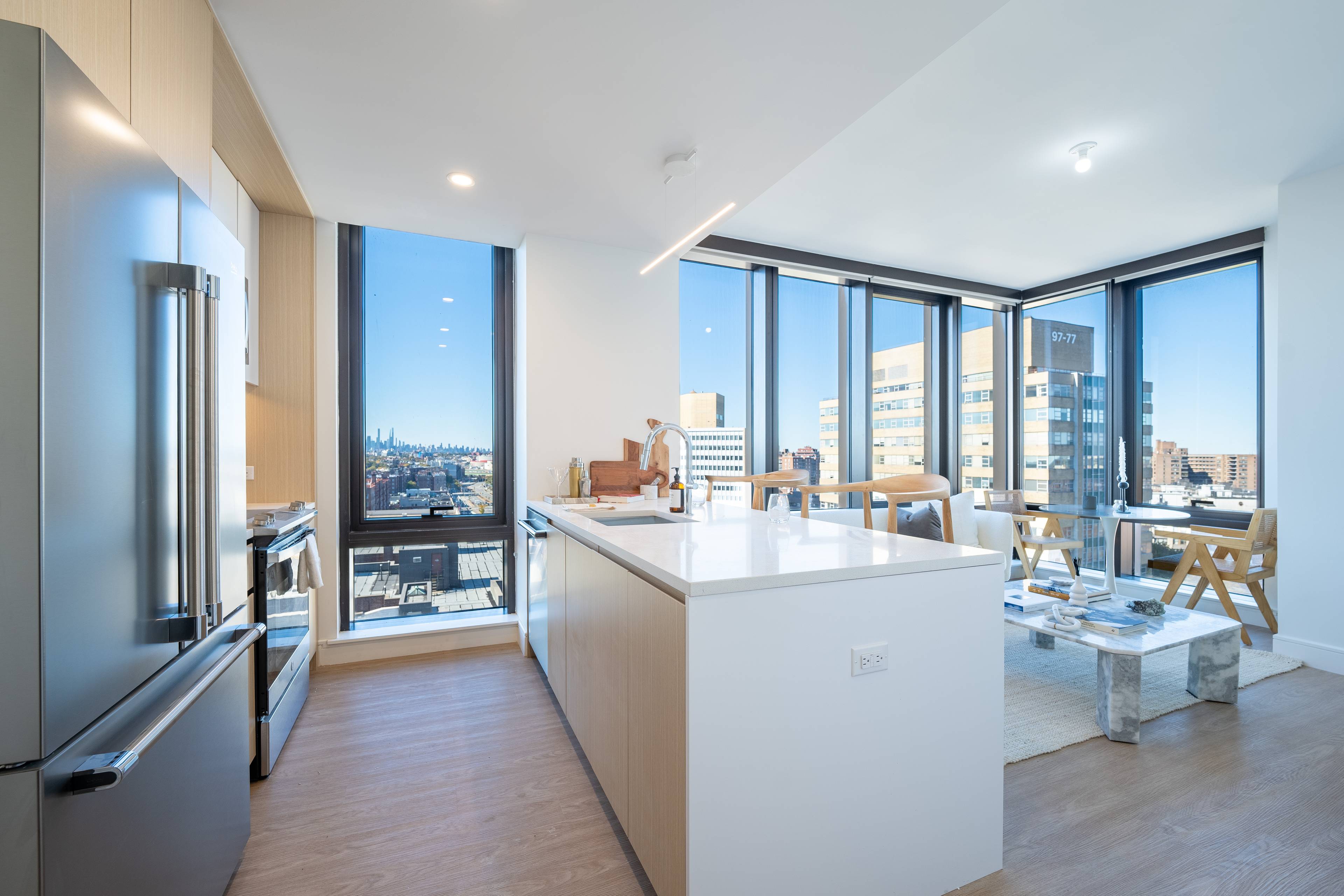 VISTA65: NEW DEVELOPMENT LUXURY RENTAL TOWER WITH FULL -SERVICE AMENITIES