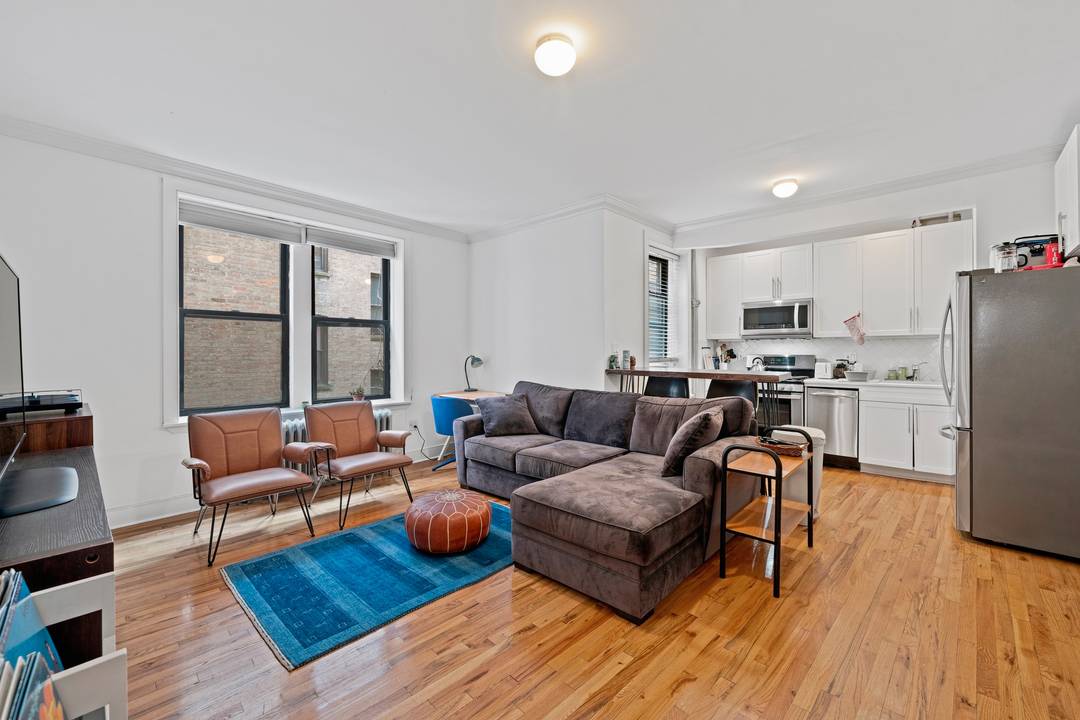 Prewar One\-Bedroom Condominium with In-Unit Laundry and Tenant in Place