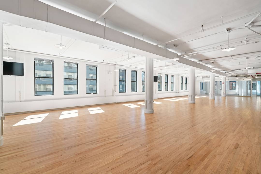 The Strand Building 826 Broadway 6th Floor