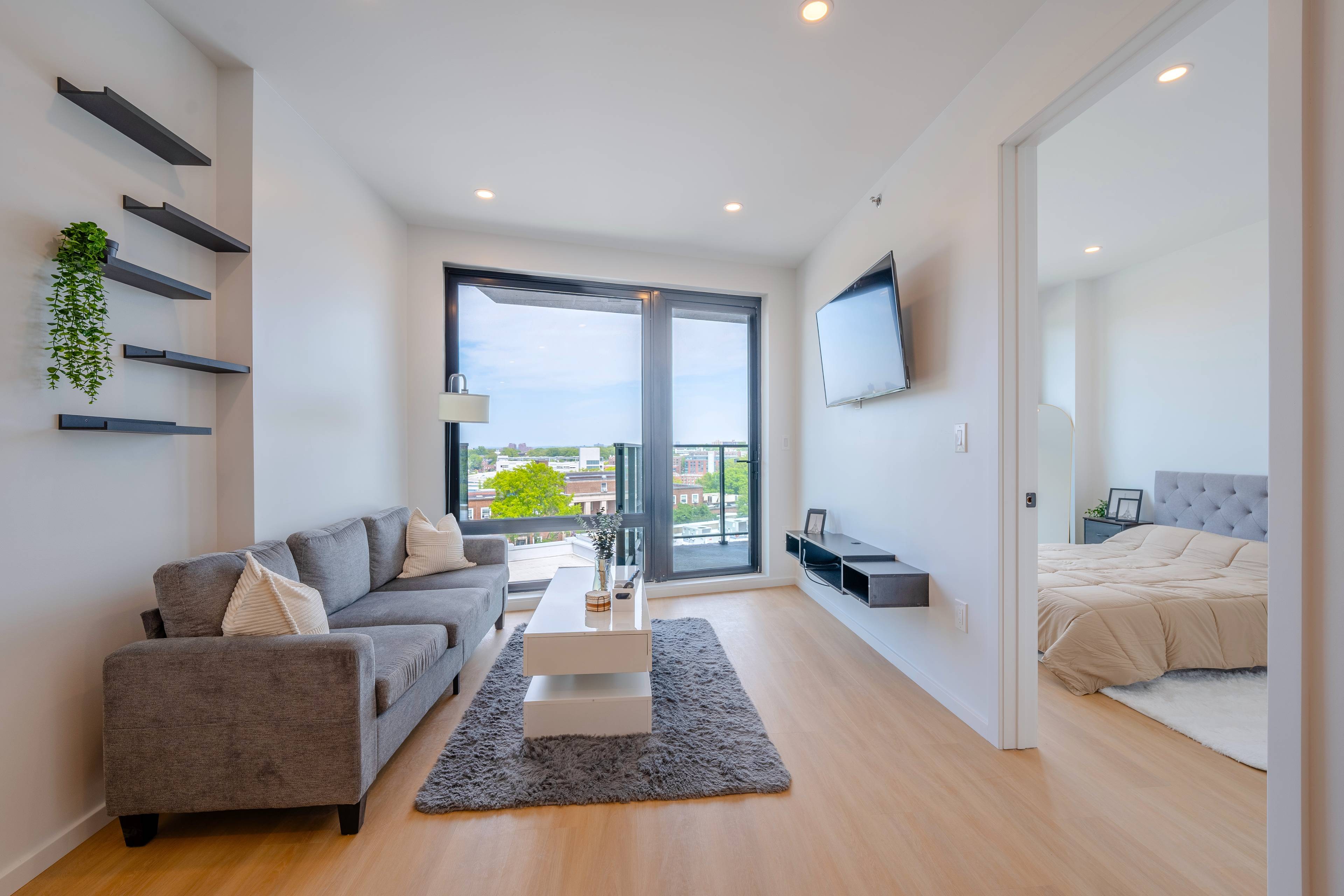 EVER GARDEN LUXURY NEW DEVELOPMENT RENTAL!