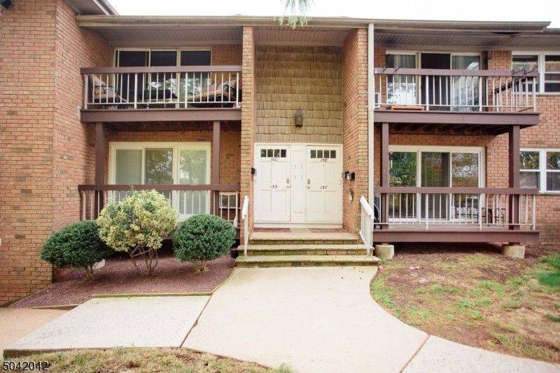 60 Deanna Dr APT 160, Hillsborough, NJ 08844