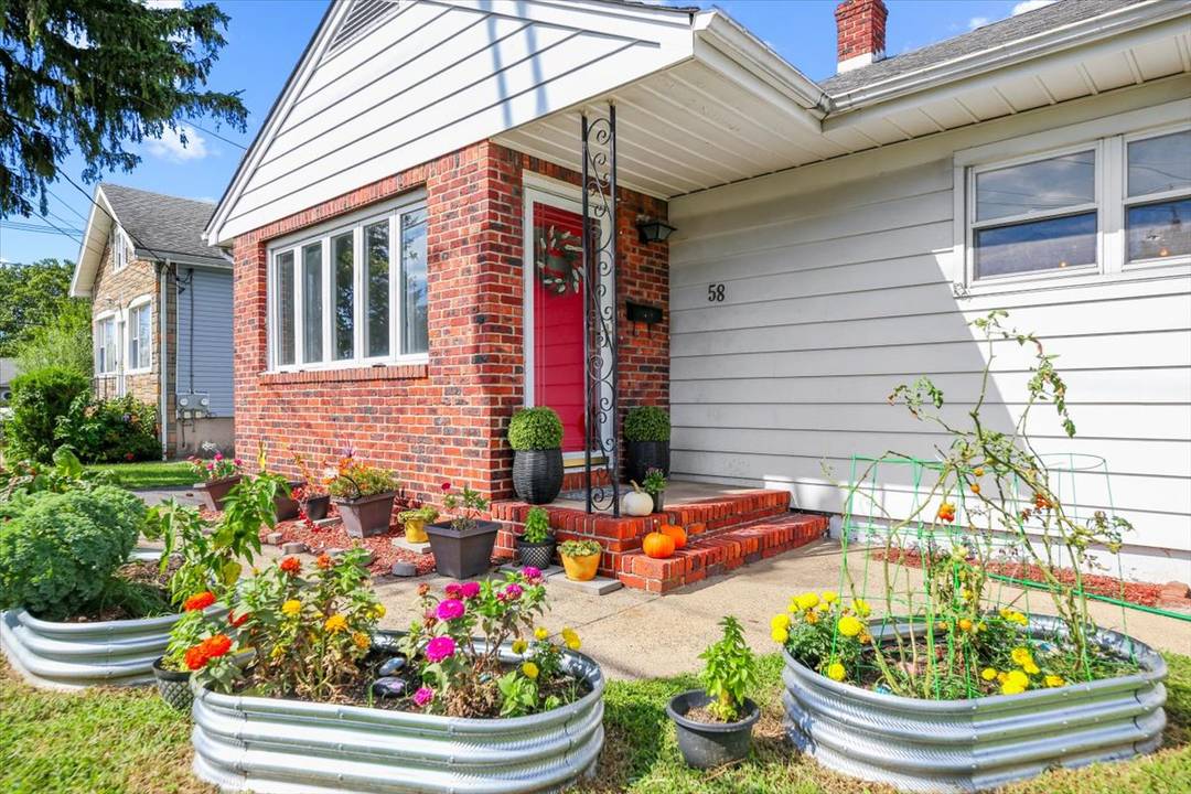 Exceptional 3BR Home with Expansive Backyard & 3-Car Garage!