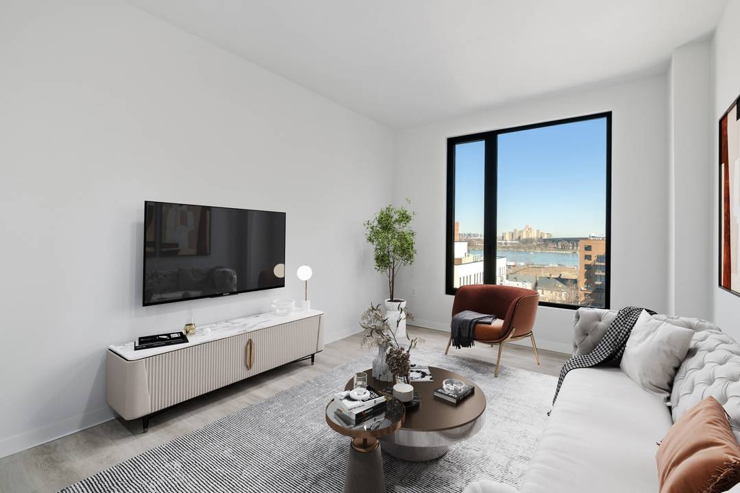 Custom Closets | Large Floor-to-Ceiling Windows | In-Unit Washer & Dryer