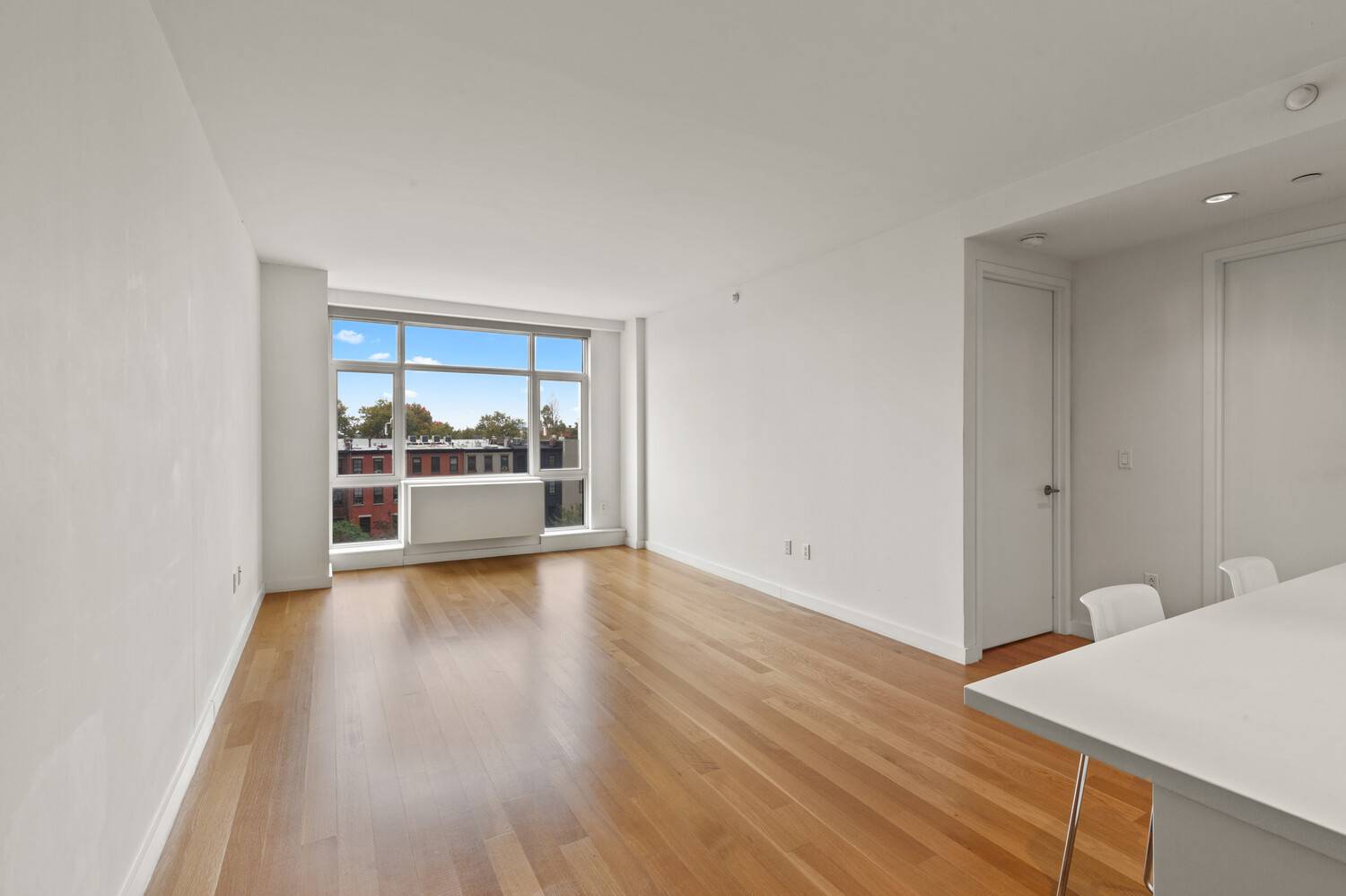Large One bedroom for rent in Downtown Brooklyn