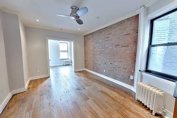 No Fee, Bright & Spacious 1BR/1BA in Prime East Village