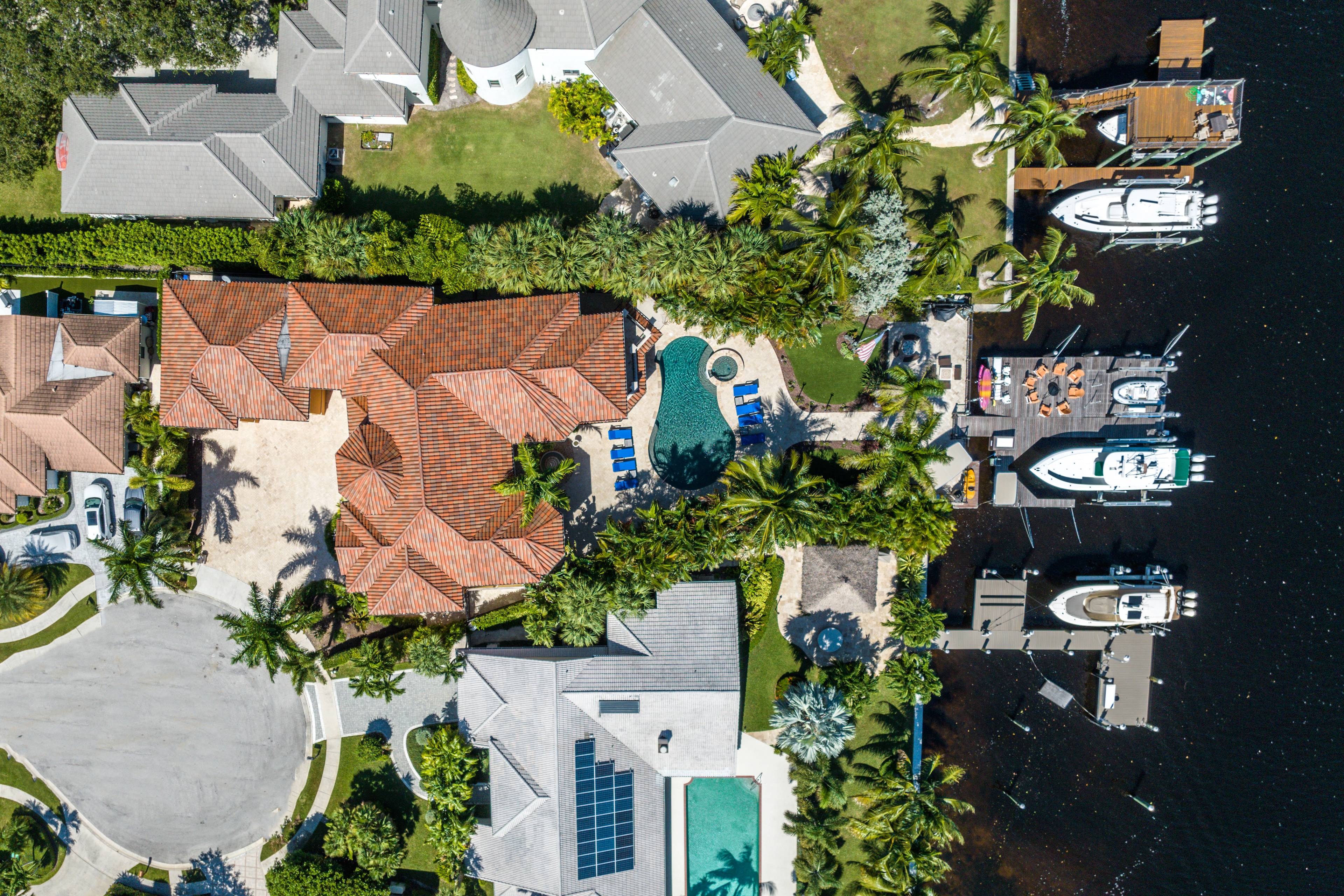 2317 Palm Harbor Dr, Palm Beach Gardens, FL 33410