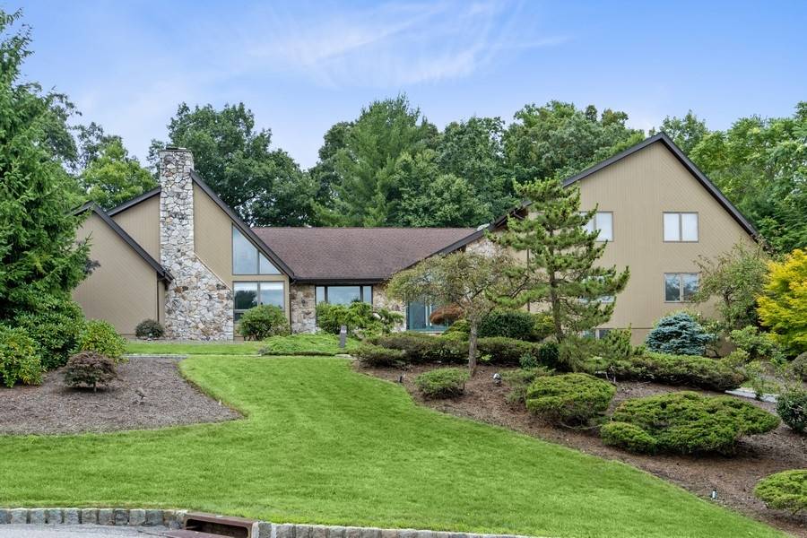 Livingston Luxury in Chestnut Hill on .84 Acre