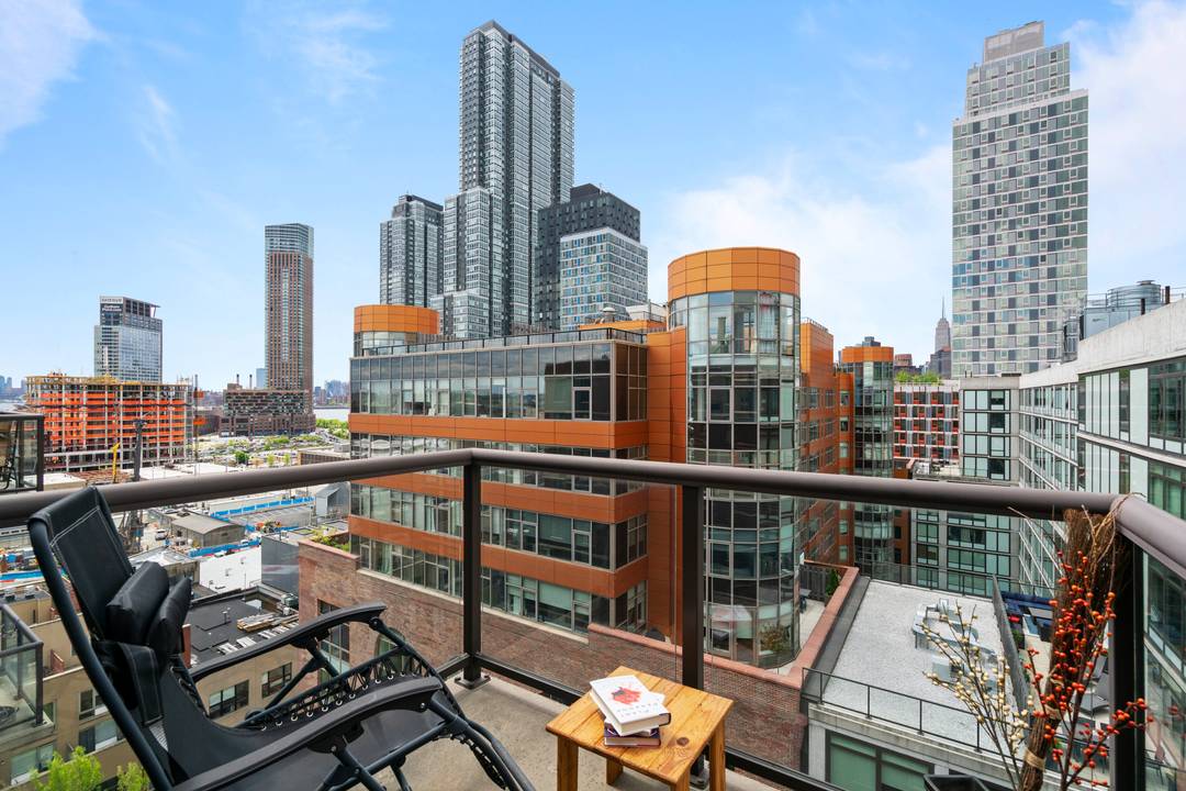 Penthouse | Direct Manhattan View | Private Balcony | Soaring Ceilings | Washer Dryer In-Unit | South West | Live Above It All in this Stunning Top Floor Apartment