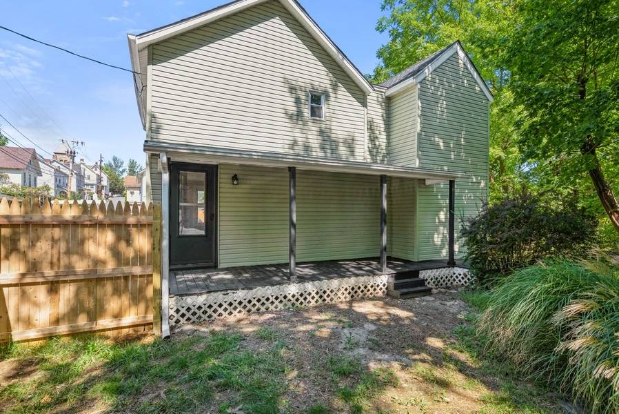 Perfect renovated starter home in Washington