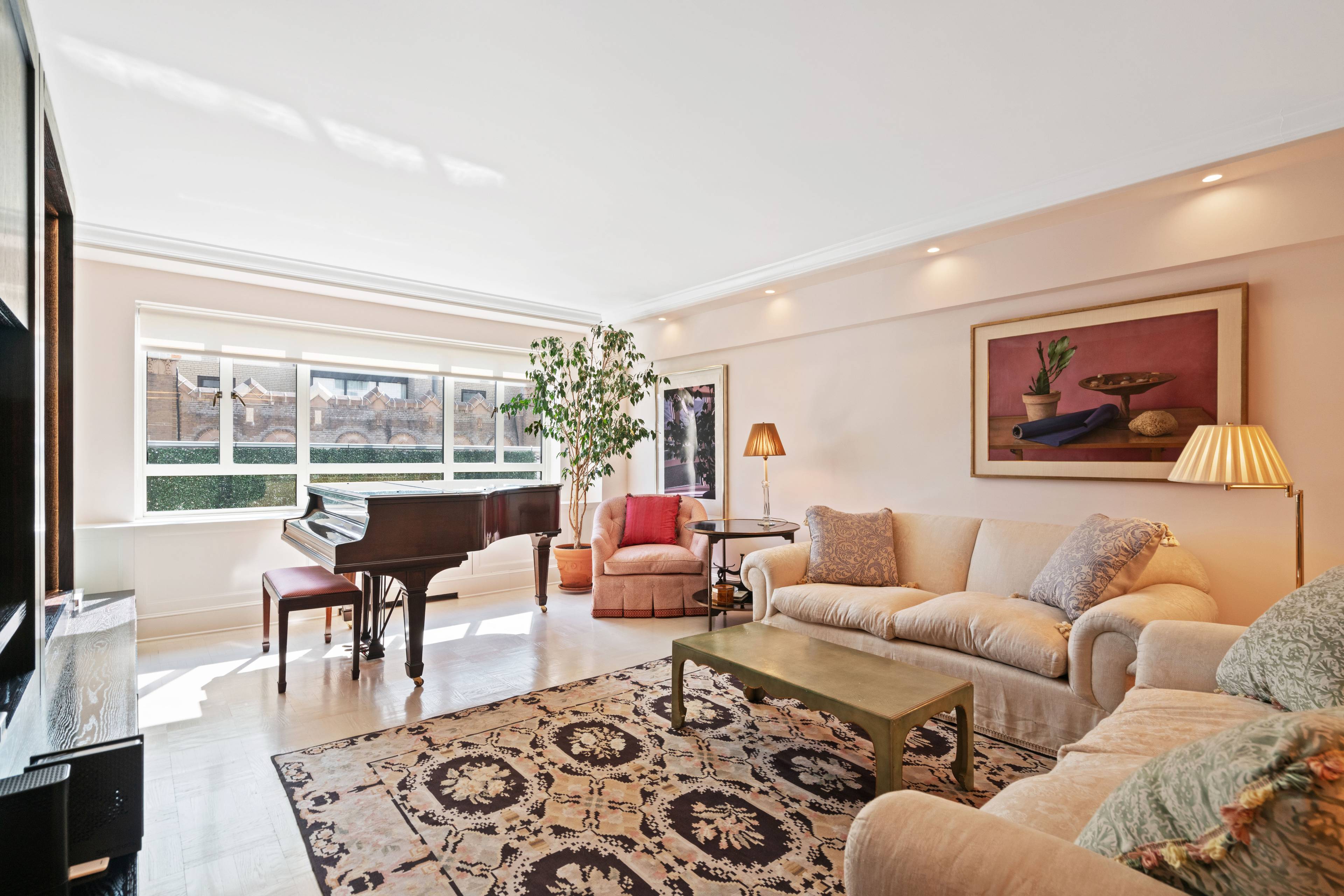 A Mint Condition Park Ave 3 Bed 2 Bath-- Corner Apt with Light & Views!