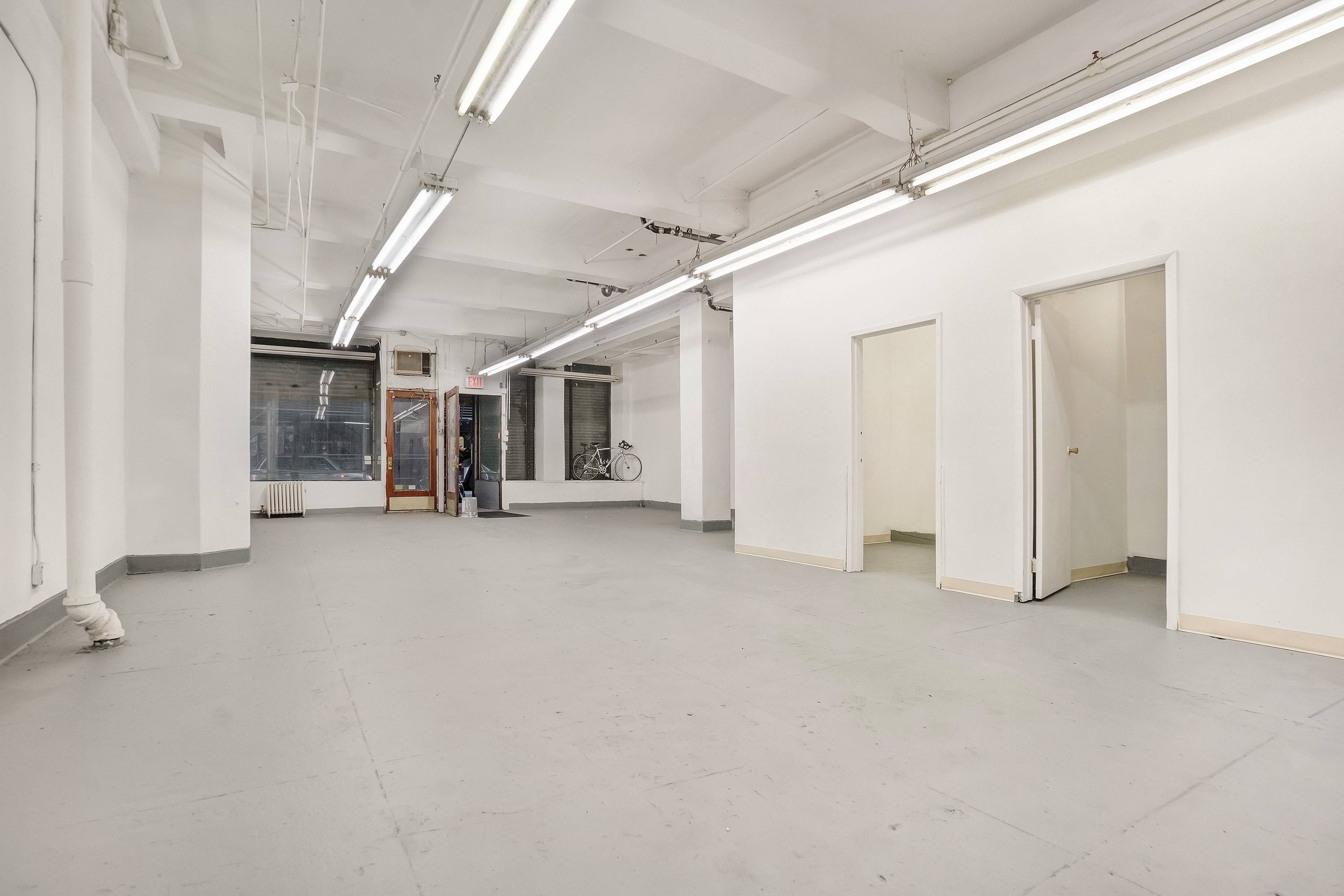 Chelsea/Koreatown: White Box Ground Floor Retail Space for Lease Near Whole Foods & F.I.T.