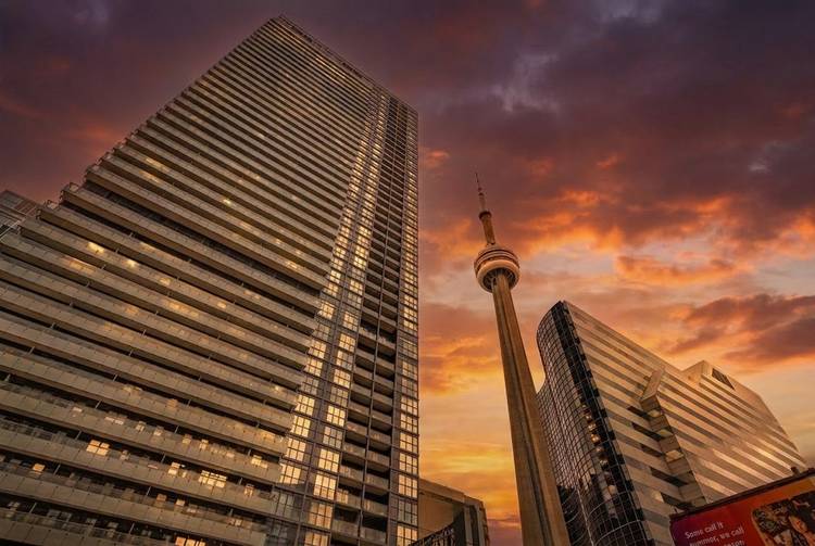 Tridel Built Suite Overlooking the City Skyline