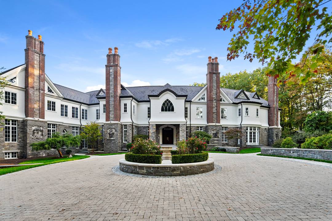 Gorgeous Estate in New Canaan