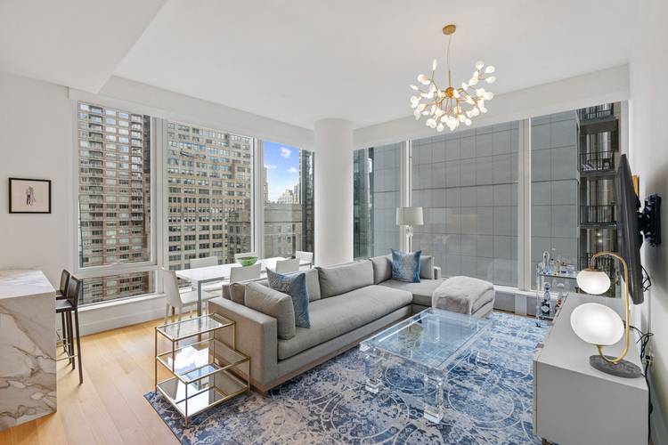 A Bright, Modern Haven at Madison House