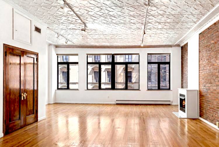 168 Fifth Avenue, 401