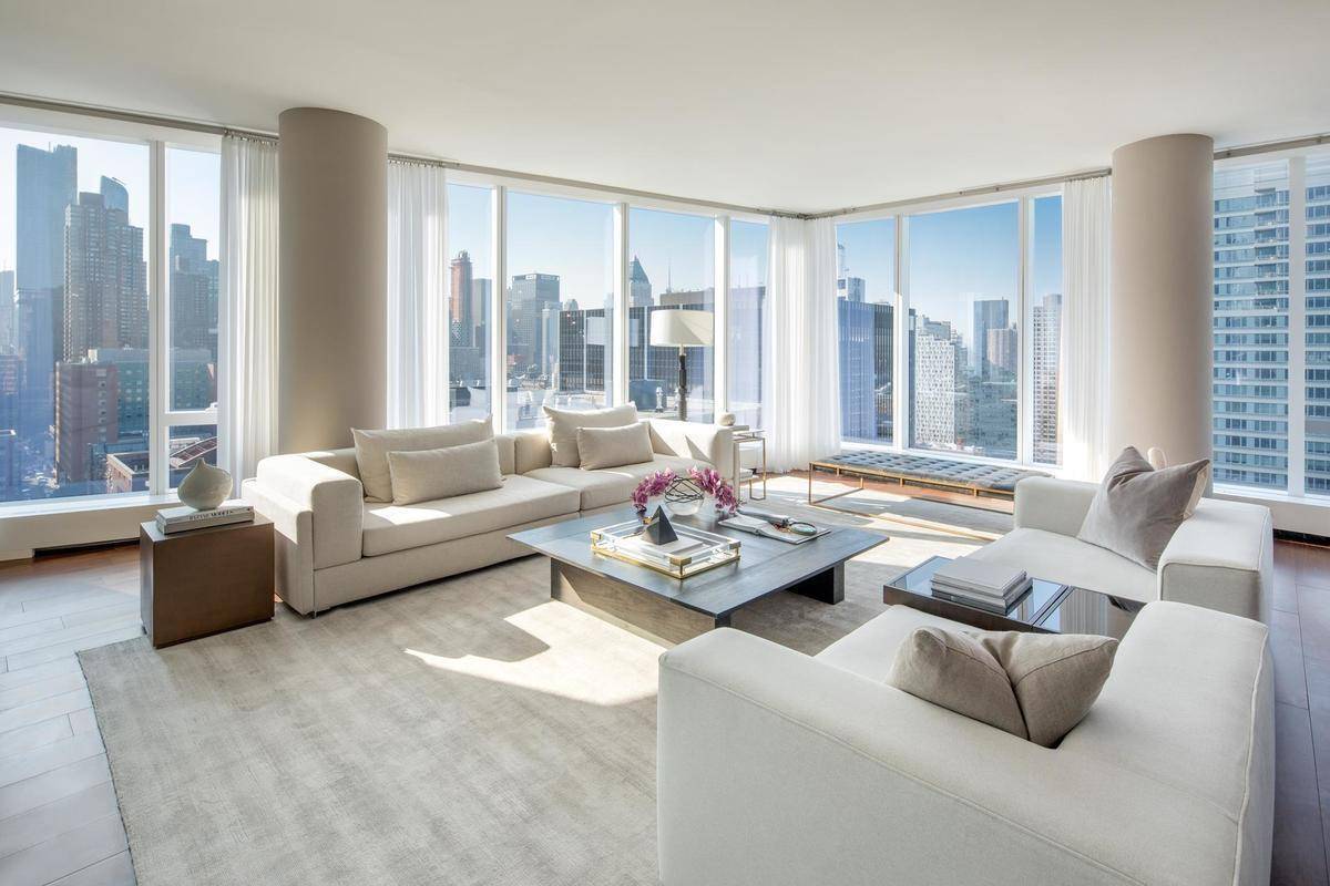 Designer Residence at One West End