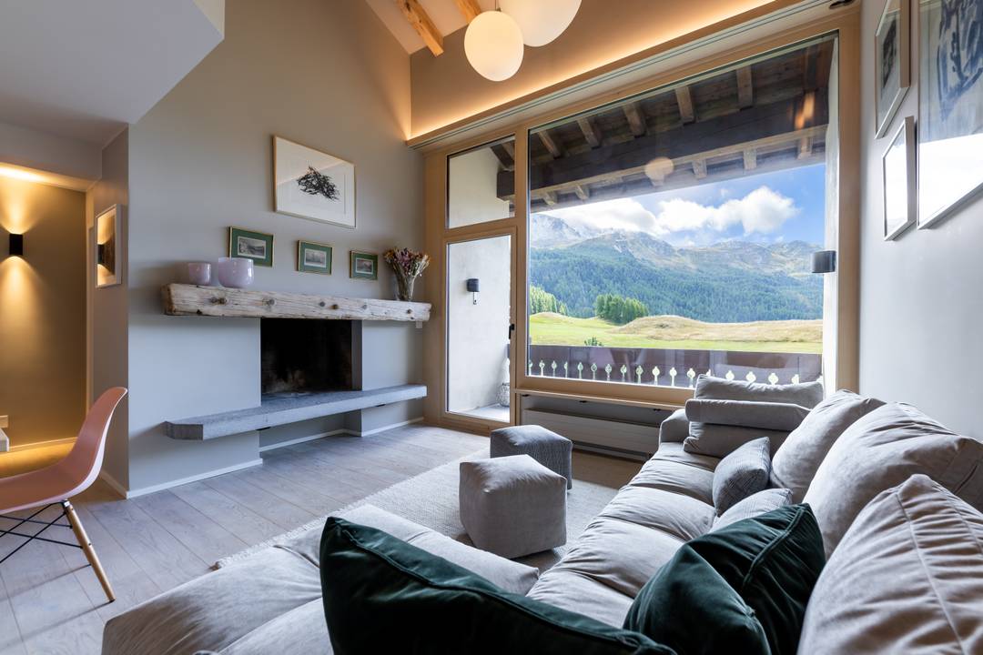 Luxury Duplex Penthouse with Panoramic Engadine Views